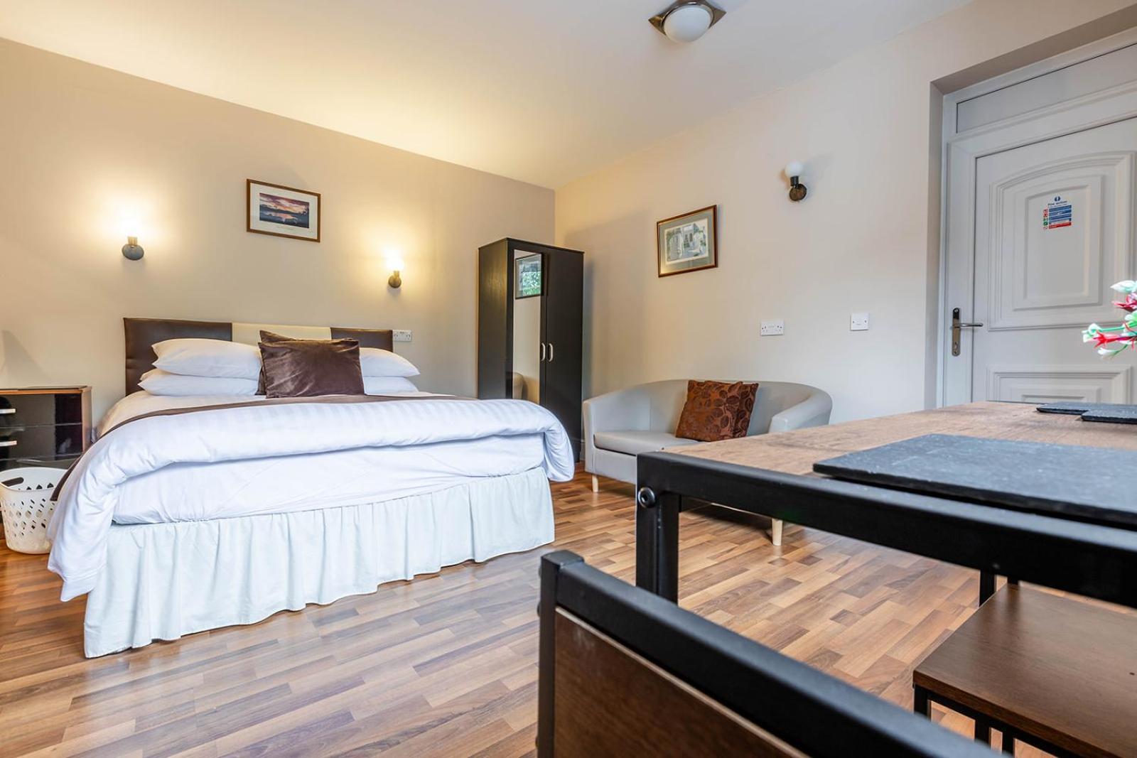 Windermere Studio Rooms - With Free Car Parking Onsite 외부 사진