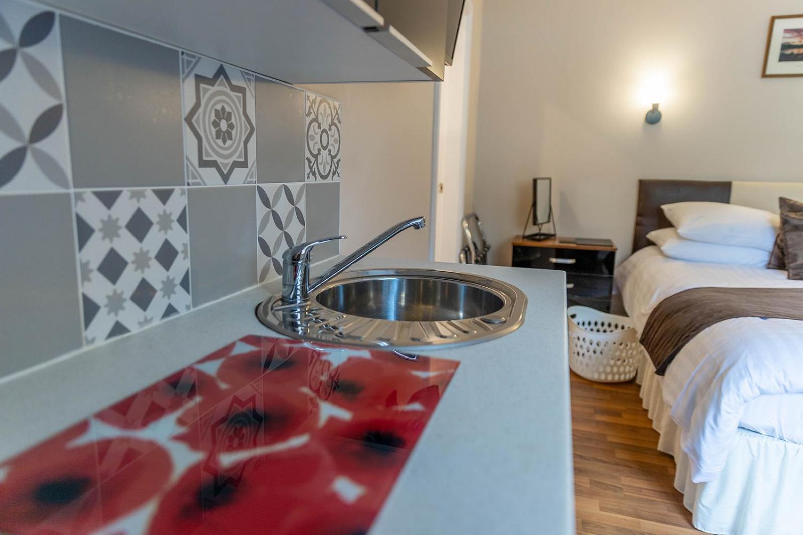 Windermere Studio Rooms - With Free Car Parking Onsite 외부 사진