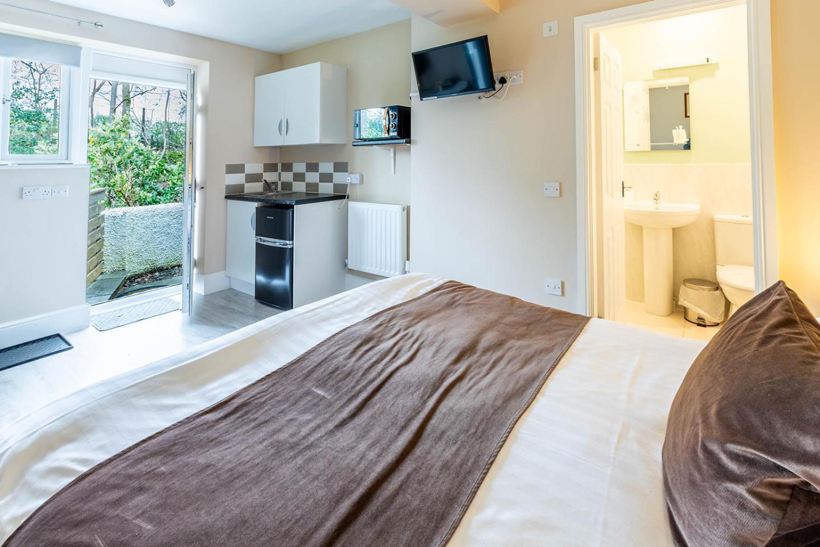 Windermere Studio Rooms - With Free Car Parking Onsite 외부 사진