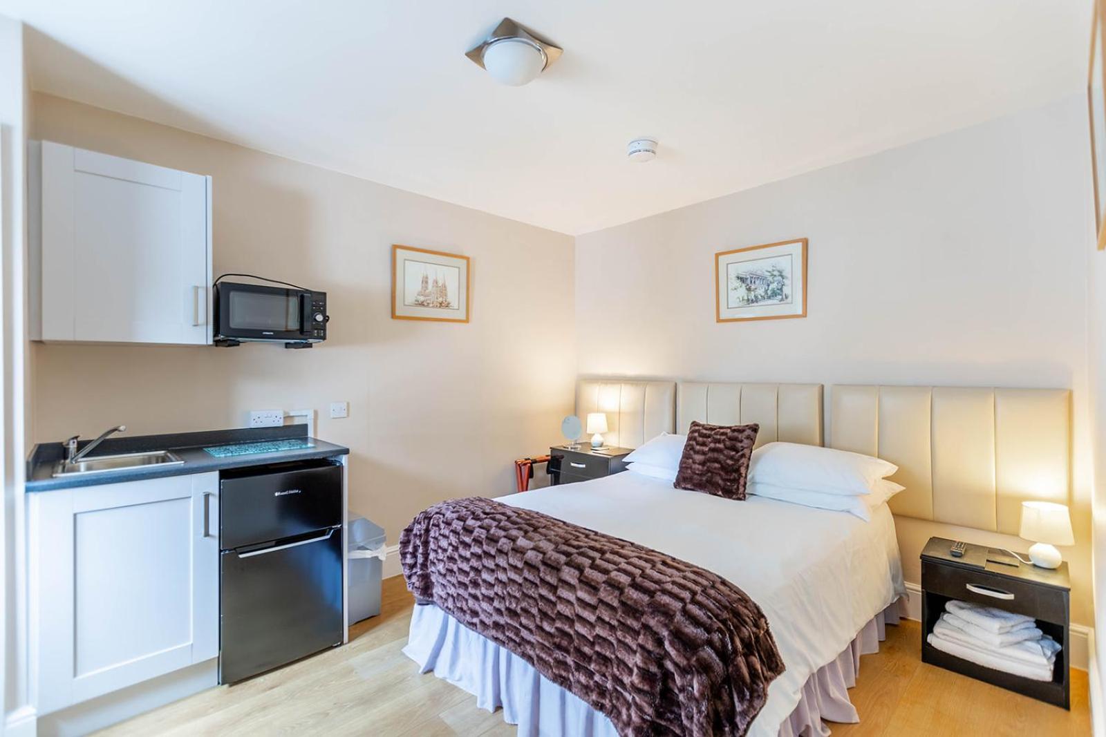 Windermere Studio Rooms - With Free Car Parking Onsite 외부 사진