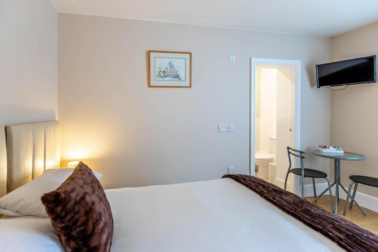 Windermere Studio Rooms - With Free Car Parking Onsite 외부 사진