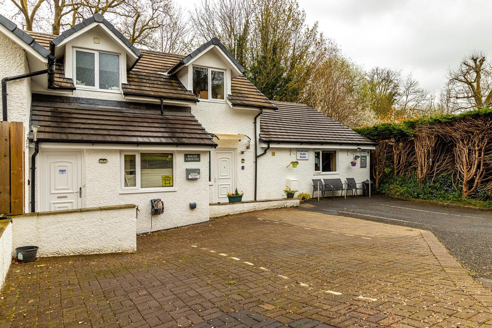Windermere Studio Rooms - With Free Car Parking Onsite 외부 사진